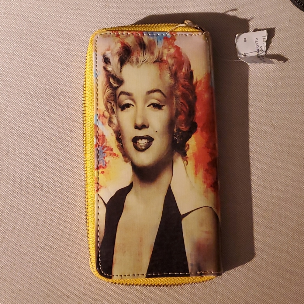 Marily Monroe wallet